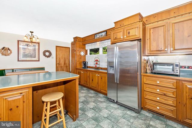 11915 COVE RD, Clear Spring, MD 21722