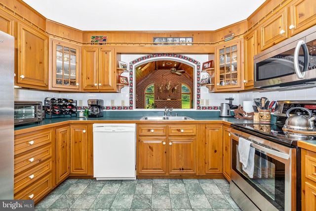 11915 COVE RD, Clear Spring, MD 21722