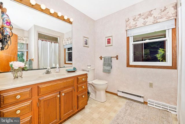 11915 COVE RD, Clear Spring, MD 21722