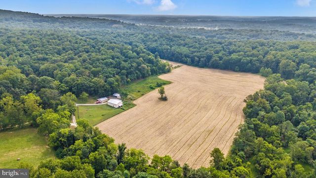 11915 COVE RD, Clear Spring, MD 21722