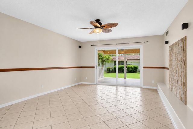 12027 GREENWAY Circle S 204, Royal Palm Beach, FL 33411