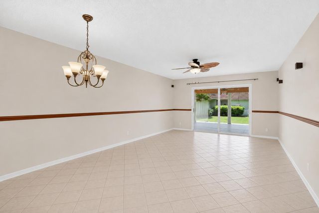 12027 GREENWAY Circle S 204, Royal Palm Beach, FL 33411