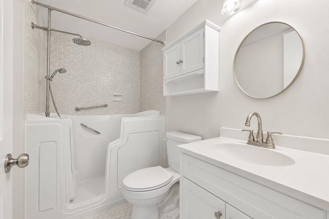12027 GREENWAY Circle S 204, Royal Palm Beach, FL 33411