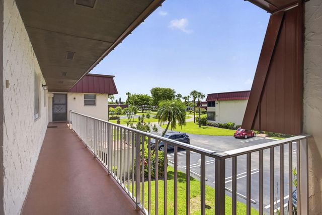 12027 GREENWAY Circle S 204, Royal Palm Beach, FL 33411
