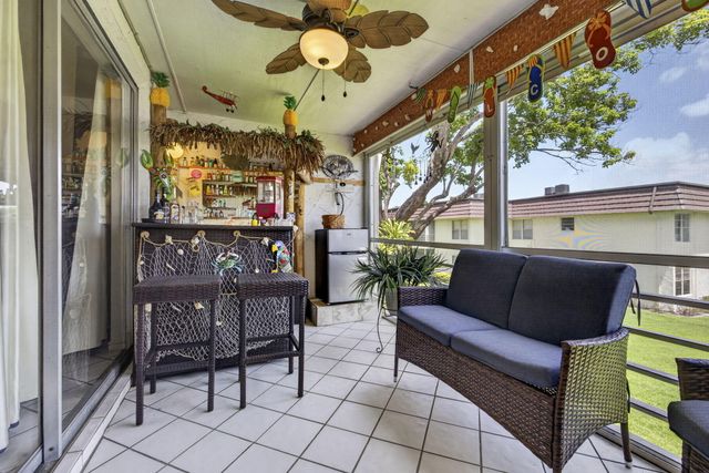 12027 GREENWAY Circle S 204, Royal Palm Beach, FL 33411