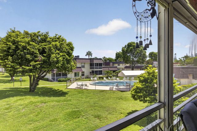 12027 GREENWAY Circle S 204, Royal Palm Beach, FL 33411