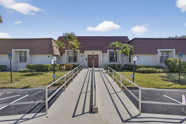 12027 GREENWAY Circle S 204, Royal Palm Beach, FL 33411