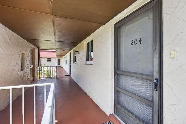 12027 GREENWAY Circle S 204, Royal Palm Beach, FL 33411