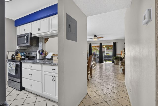 12027 GREENWAY Circle S 204, Royal Palm Beach, FL 33411