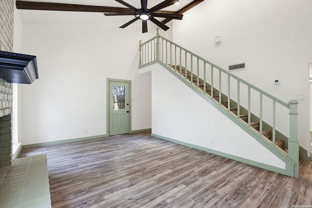 8415 TIMBER CREST ST, San Antonio, TX 78250