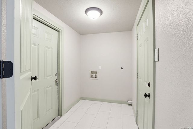 8415 TIMBER CREST ST, San Antonio, TX 78250
