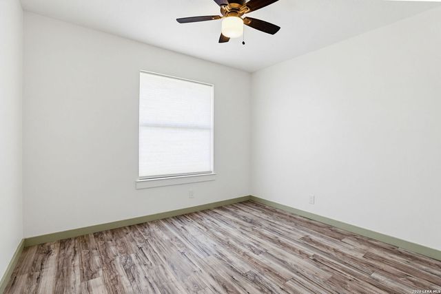 8415 TIMBER CREST ST, San Antonio, TX 78250