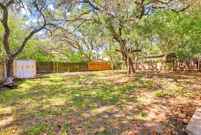 8415 TIMBER CREST ST, San Antonio, TX 78250