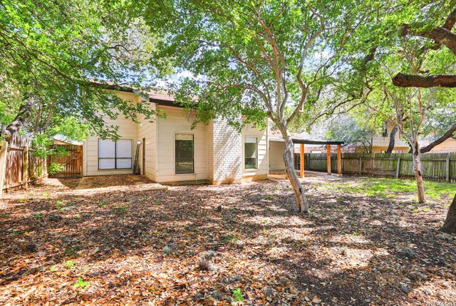 8415 TIMBER CREST ST, San Antonio, TX 78250
