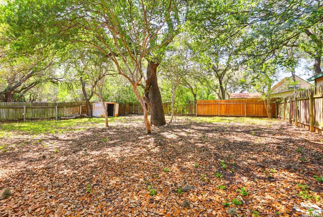 8415 TIMBER CREST ST, San Antonio, TX 78250