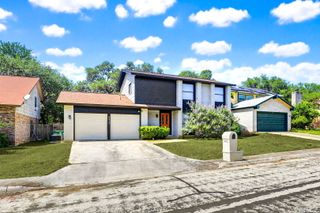 8415 TIMBER CREST ST, San Antonio, TX 78250
