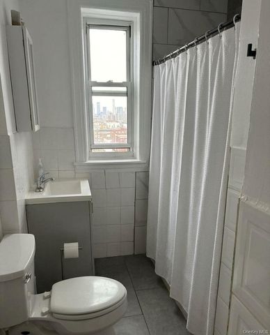 48-72 37th Street, Long Island City, NY 11101