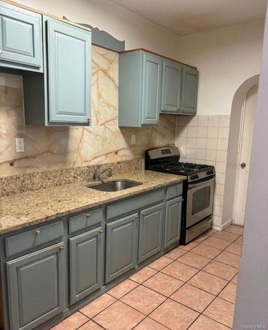 48-72 37th Street, Long Island City, NY 11101