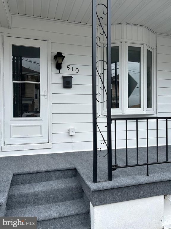 510 W RACE ST, Pottsville, PA 17901