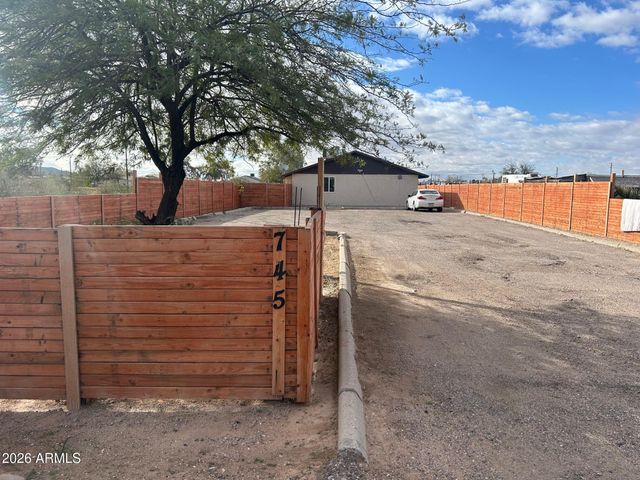 745 W MCMURRAY Boulevard, Casa Grande, AZ 85122