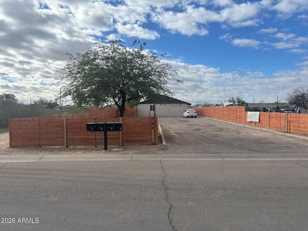 745 W MCMURRAY Boulevard, Casa Grande, AZ 85122