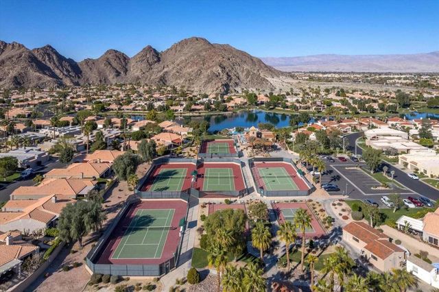 48614 Calle Esperanza, La Quinta, CA 92253