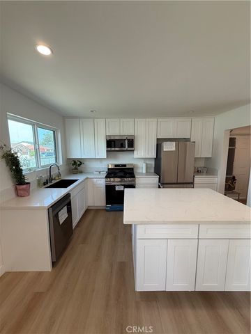 14102 S Parmelee, Compton, CA 90222