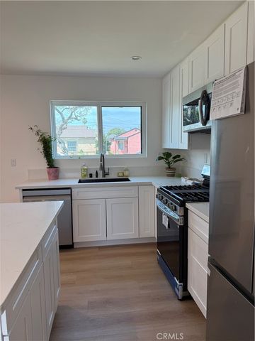 14102 S Parmelee, Compton, CA 90222