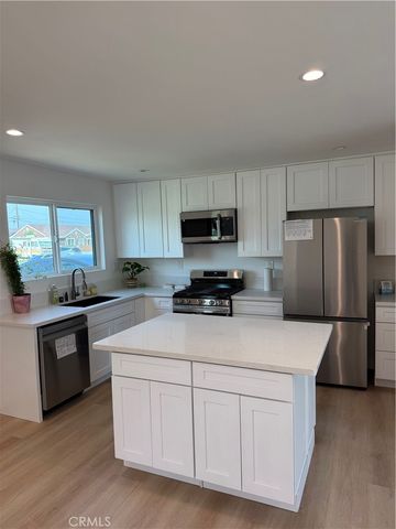 14102 S Parmelee, Compton, CA 90222