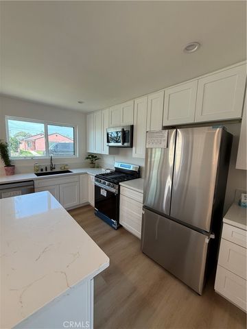 14102 S Parmelee, Compton, CA 90222