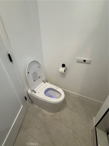 14102 S Parmelee, Compton, CA 90222