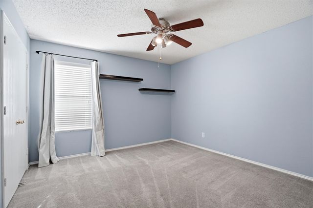 521 Oriel Circle, Fort Worth, TX 76036