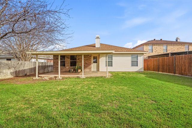 521 Oriel Circle, Fort Worth, TX 76036