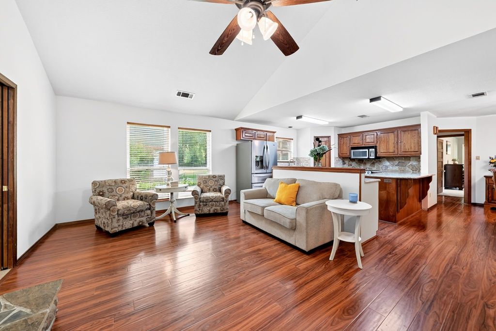 6705 Orchard Drive, Flower Mound, TX 75022 — photo 5