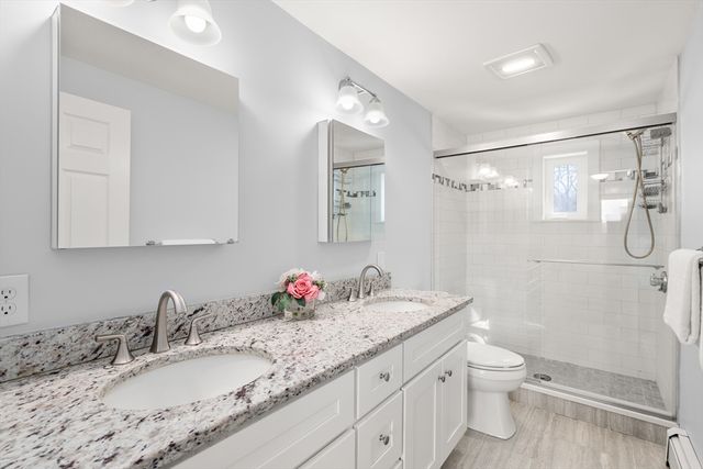 6 Hillcrest Rd, Tewksbury, MA 01876