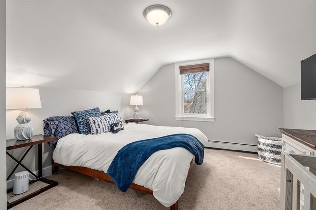 6 Hillcrest Rd, Tewksbury, MA 01876