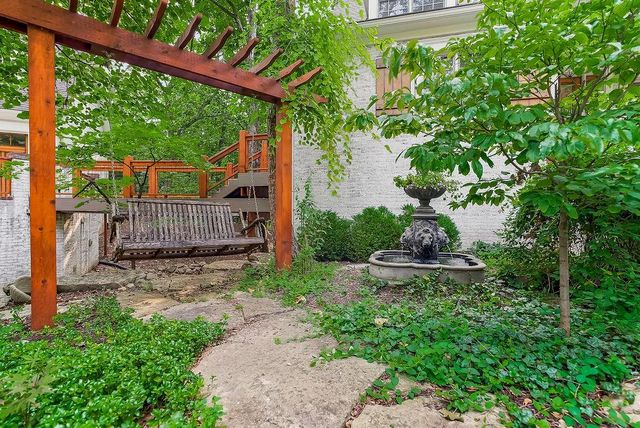 6215 ARAPAHOE Street, Shawnee, KS 66226