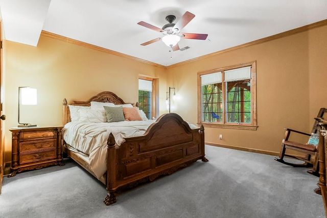 6215 ARAPAHOE Street, Shawnee, KS 66226