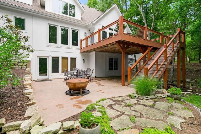 6215 ARAPAHOE Street, Shawnee, KS 66226