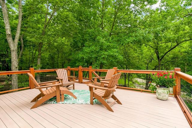 6215 ARAPAHOE Street, Shawnee, KS 66226
