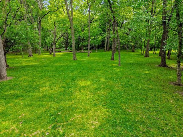 6215 ARAPAHOE Street, Shawnee, KS 66226