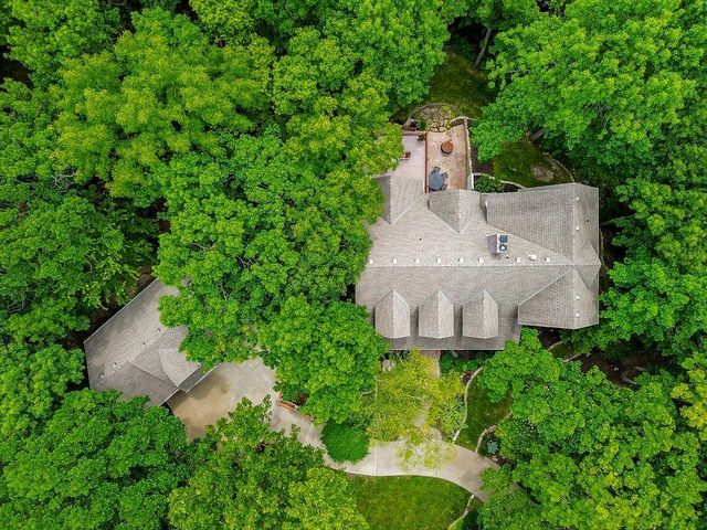 6215 ARAPAHOE Street, Shawnee, KS 66226
