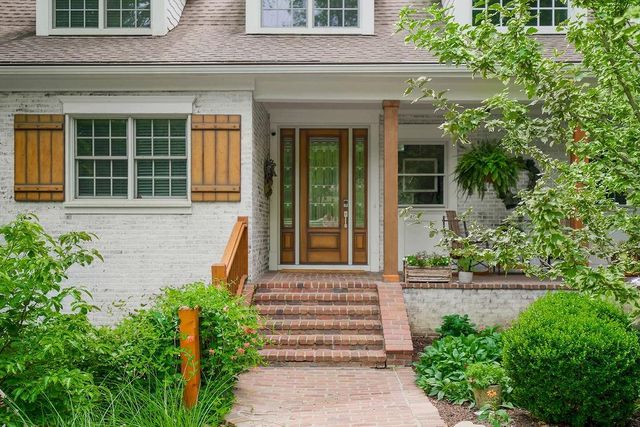 6215 ARAPAHOE Street, Shawnee, KS 66226