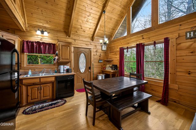 237 Edens Way, Sevierville, TN 37876