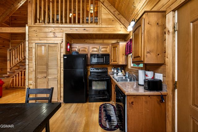 237 Edens Way, Sevierville, TN 37876