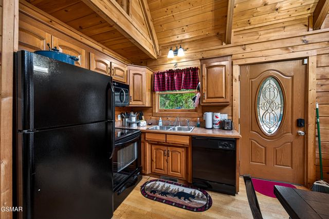 237 Edens Way, Sevierville, TN 37876