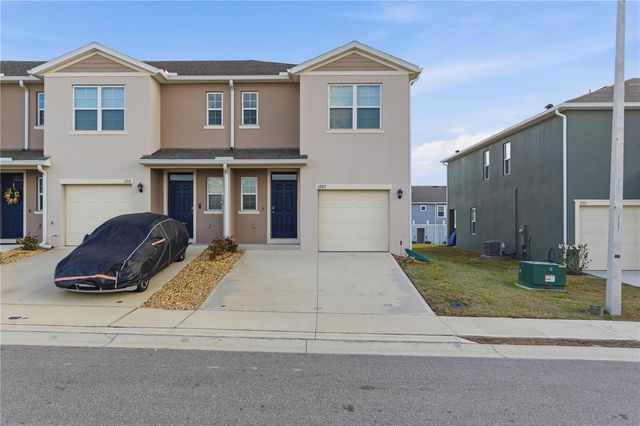 1727 WOODEN STREET, Davenport, FL 33837