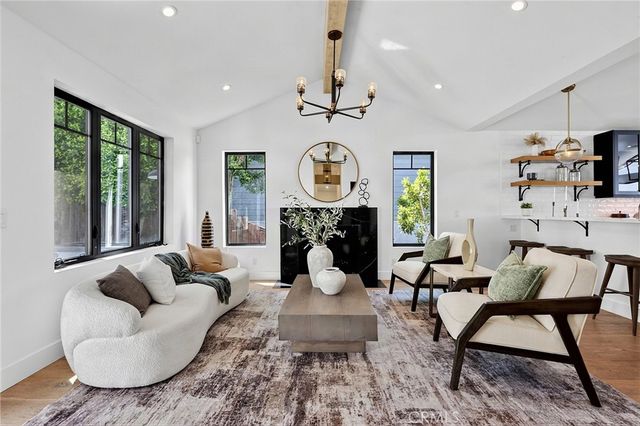 11553 Sunshine Terrace, Studio City, CA 91604