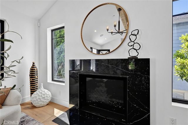 11553 Sunshine Terrace, Studio City, CA 91604