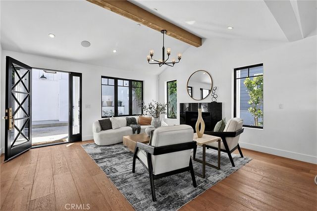 11553 Sunshine Terrace, Studio City, CA 91604